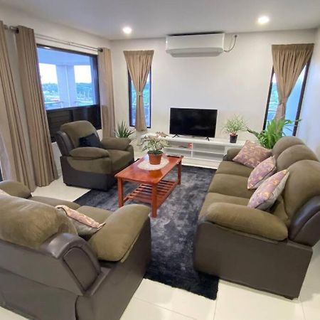 Lovely 4-Bedroom Holiday Home With Free Parking. Lautoka Zewnętrze zdjęcie