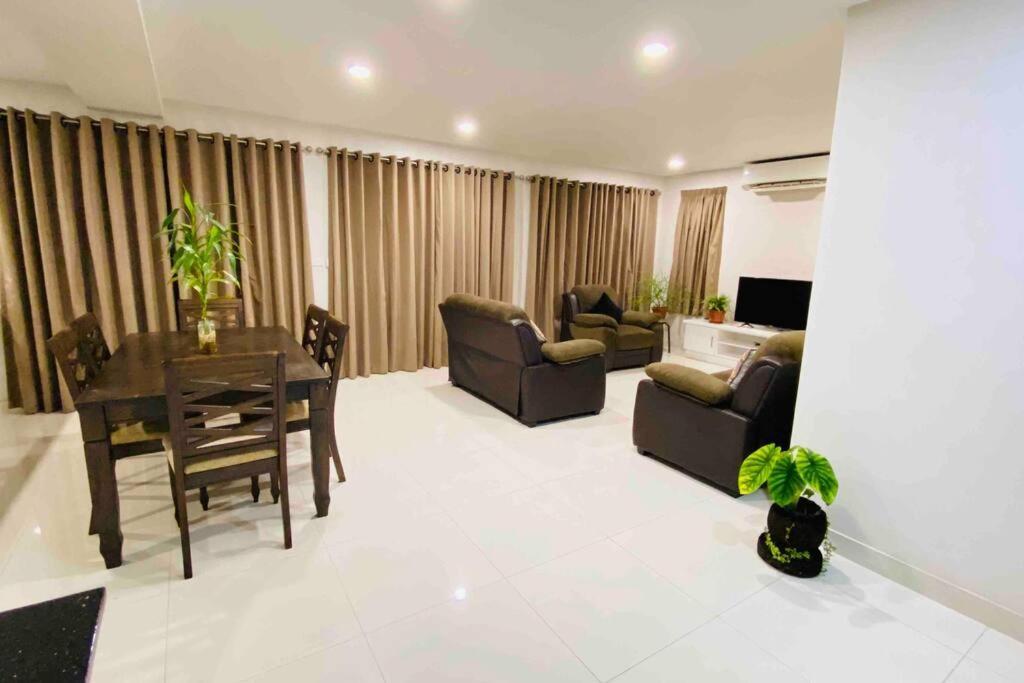 Lovely 4-Bedroom Holiday Home With Free Parking. Lautoka Zewnętrze zdjęcie